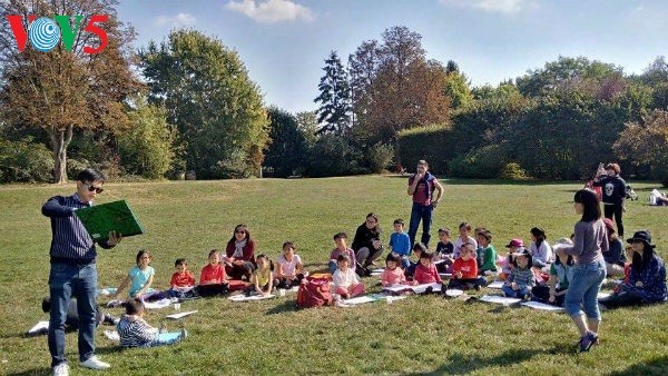 “The Vietnamese Kite” group in France preserves the Vietnamese language - ảnh 1